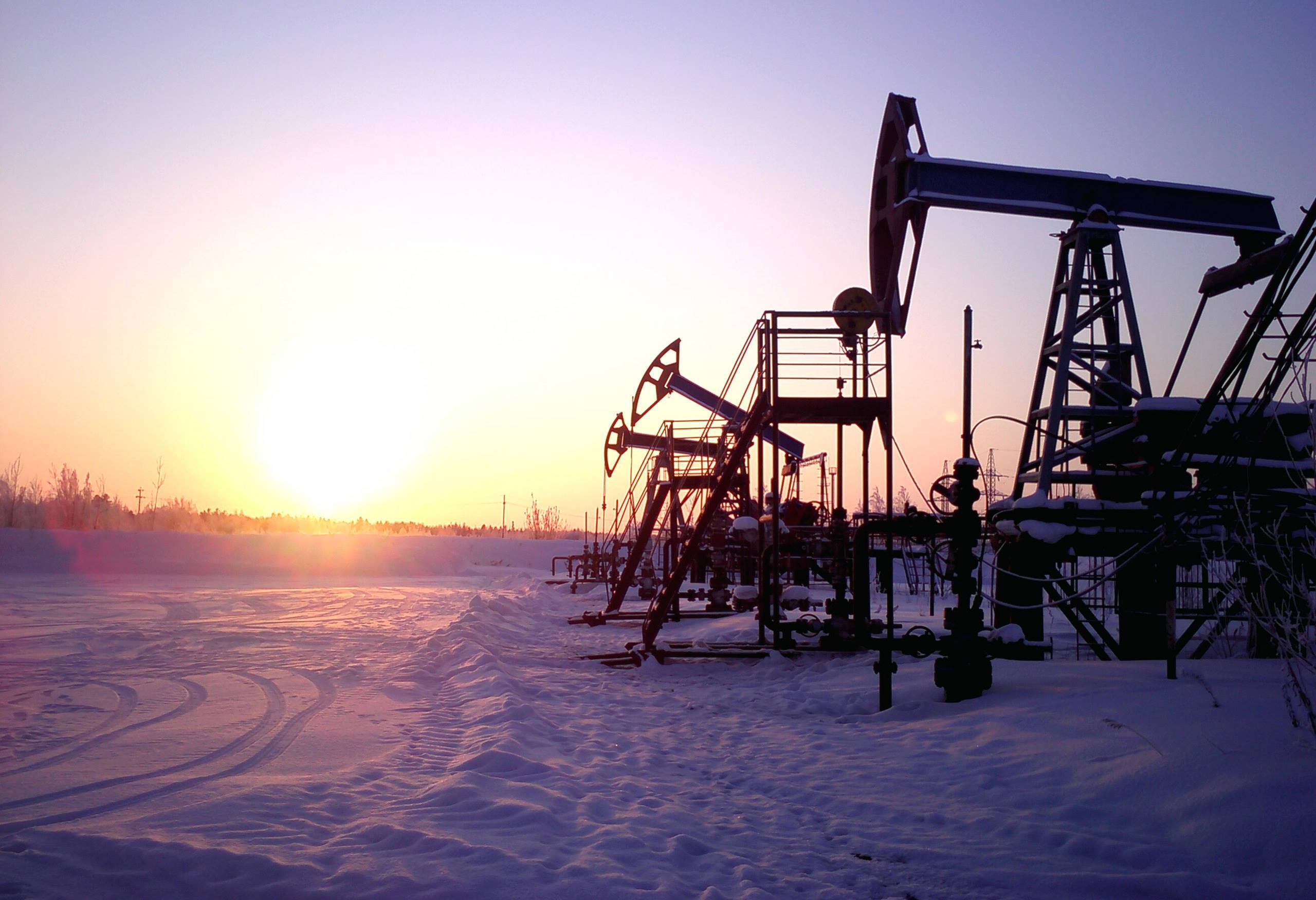 добыча скважине. качалка шгн нефтяная. газовая скважина. добыча нефти и газа в калмыкии. добыча скважине.