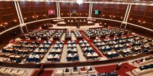 hərbi vəziyyət ləğv edilir, işçilərin icbari tibbi sığortası, Dövlət rusumu, Könüllü fəaliyyəti, Sosial müavinətlər, əmək fəaliyyəti, İnzibati Xətalar Məcəlləsi, əmək müqaviləsi, Xeyriyyəçilik, sahibkarlıq, Cinayət-Prosessual Məcəlləsi, Sosial yardım, dövlət rüsumu, Sosial sığorta, Vergi Məcəlləsində dəyişiklik, Vergi orqanlarının vəzifəli şəxsləri, müavinət, lisenziyadan azad, icazələr, Lisenziyalar, -ci il üçün ehtiyac meyarı